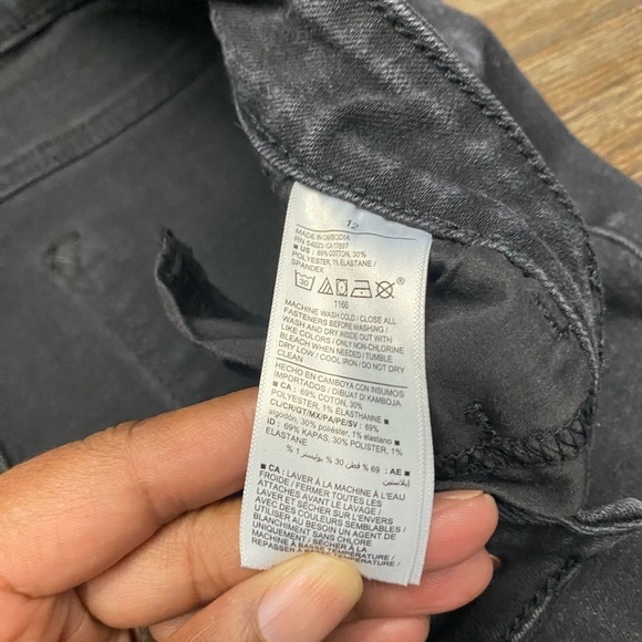 Old Navy High-Waisted Rockstar Super-Skinny Ankle Jeans Size 12 Black - Picture 6 of 7